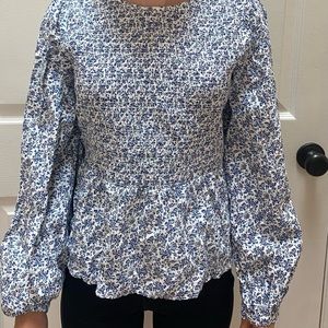 Smocked top, Universal Thread, (Target). Worn once. XS